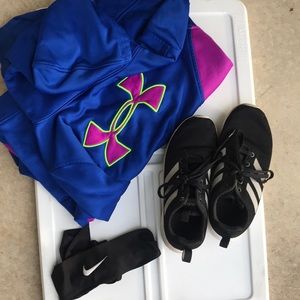 Youth under armour sweatshirt